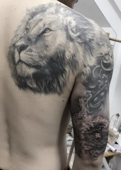 狮子纹身